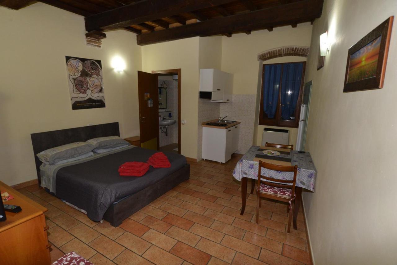 Via Della Posterna Apartman Spoleto Kültér fotó