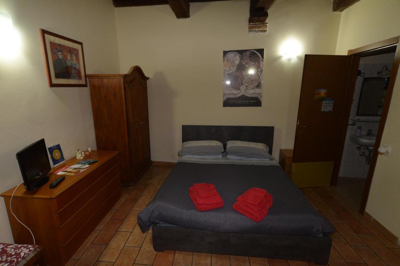 Via Della Posterna Apartman Spoleto Kültér fotó