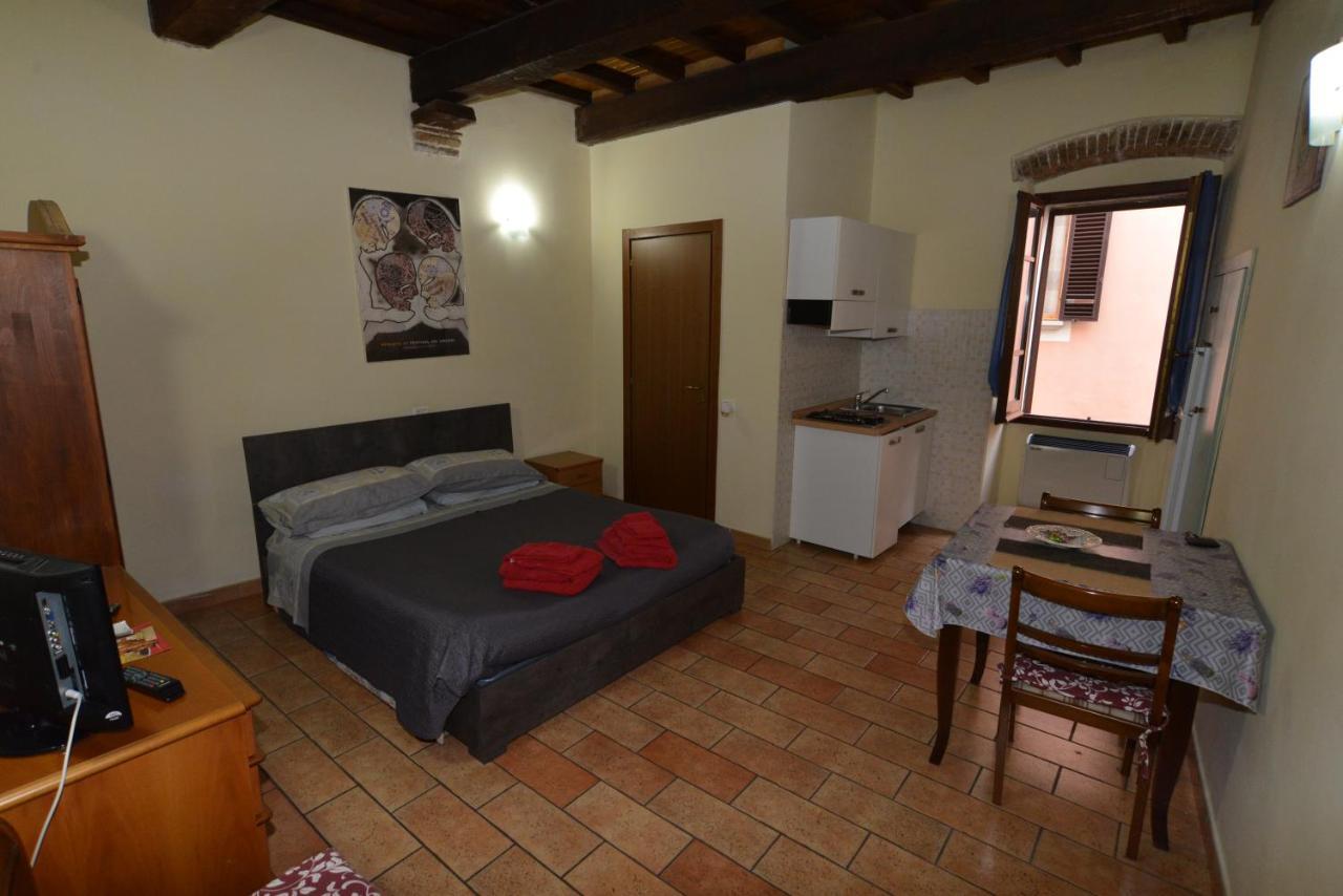 Via Della Posterna Apartman Spoleto Kültér fotó