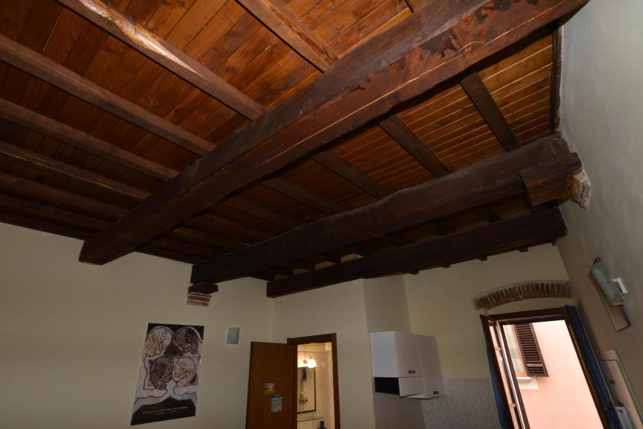 Via Della Posterna Apartman Spoleto Kültér fotó
