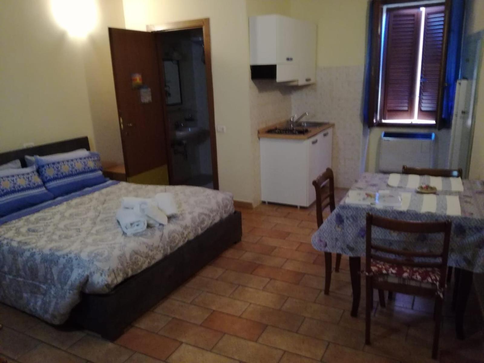 Via Della Posterna Apartman Spoleto Kültér fotó