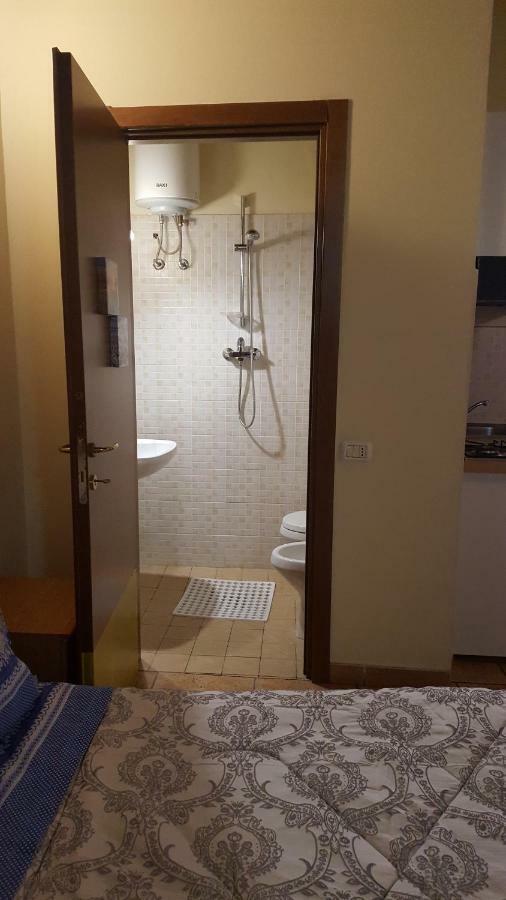 Via Della Posterna Apartman Spoleto Kültér fotó