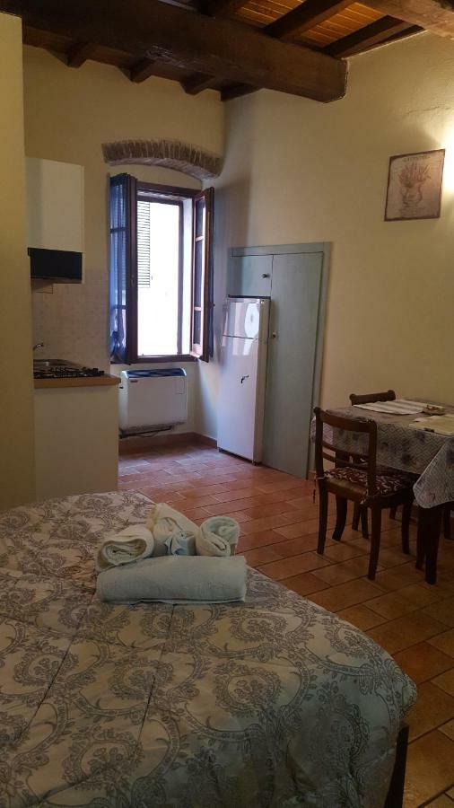 Via Della Posterna Apartman Spoleto Kültér fotó